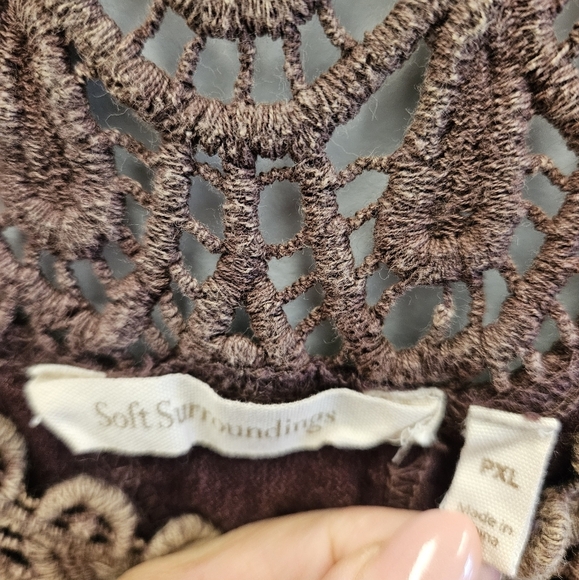 Soft Surroundings Brown Bleached Asymmetrical Hem Crochet Tunic Top Womens - Picture 3 of 5